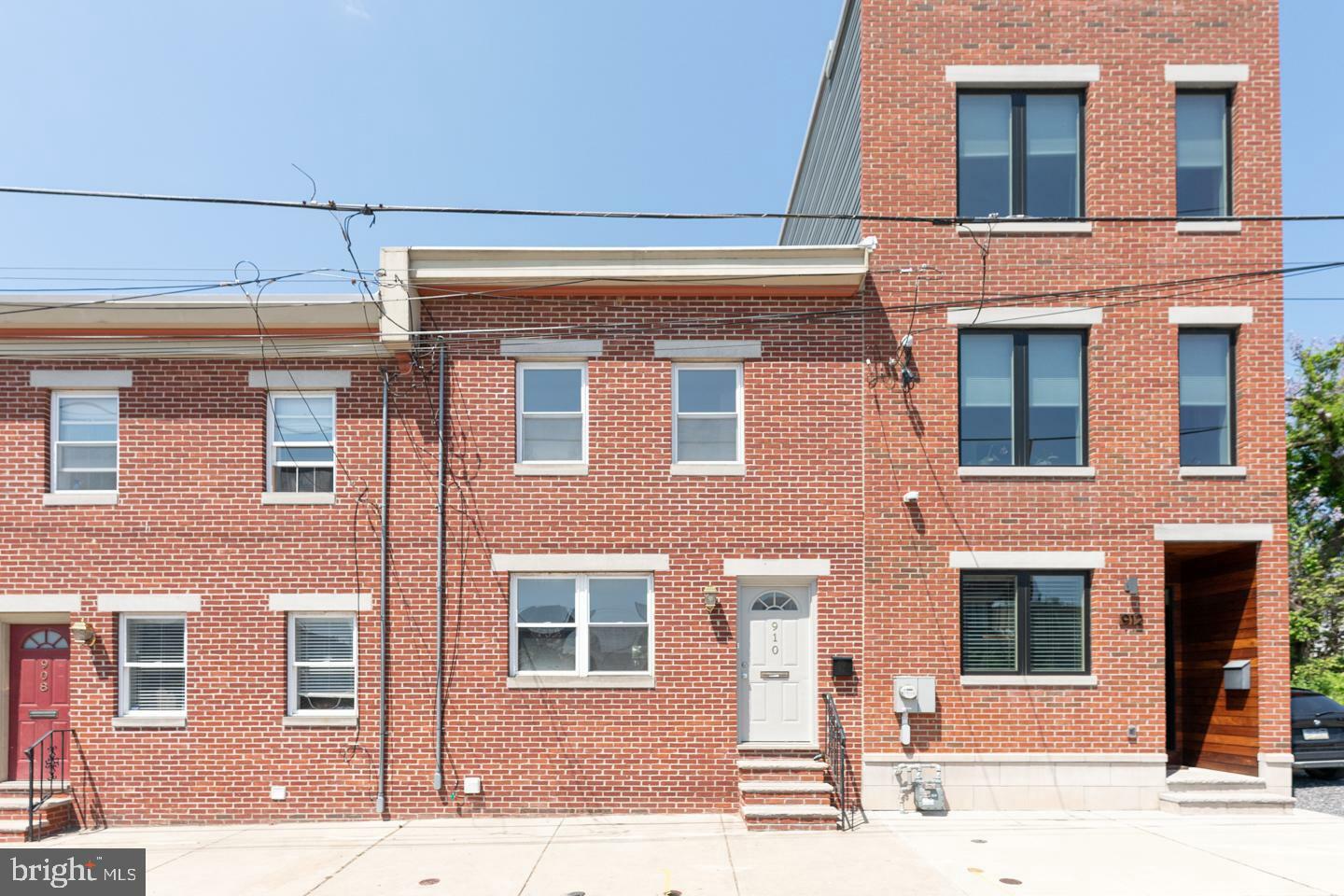 910 N Lecount Street  Philadelphia PA 19130 photo
