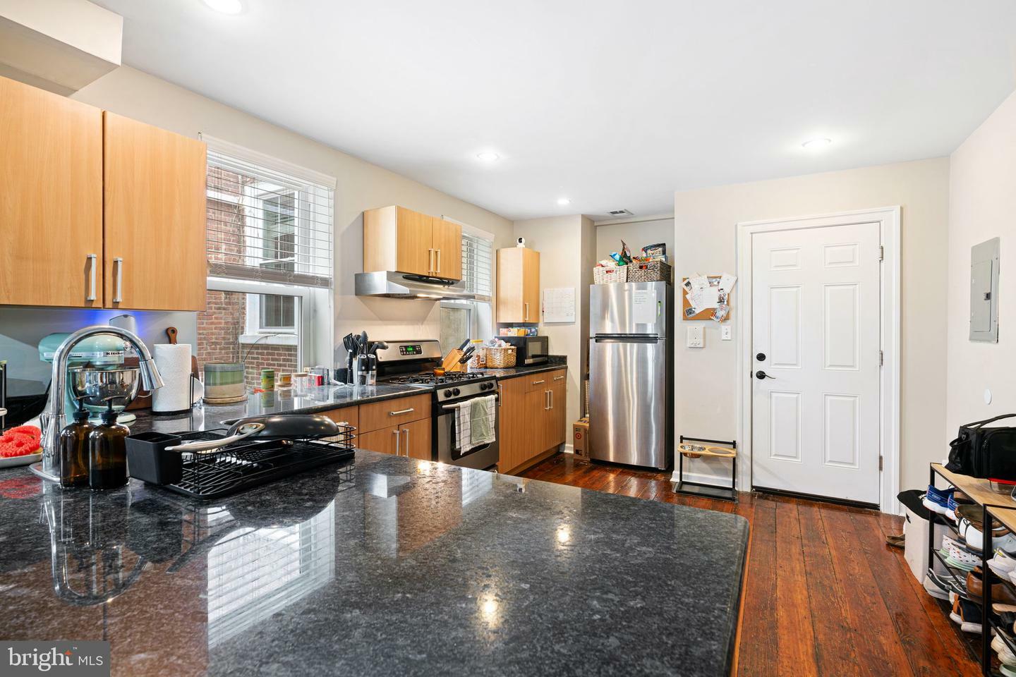 Property Photo: 741 N 17th Street 2 PA 19130