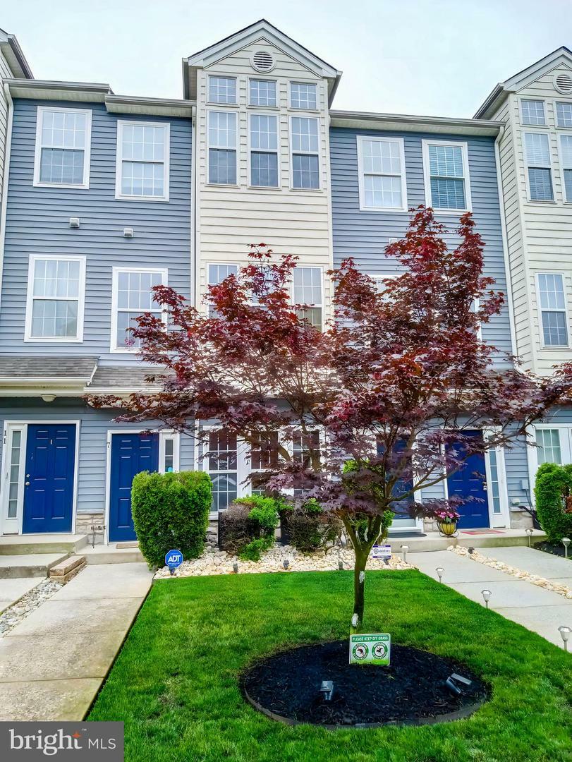 Property Photo: 7 Fox Court NJ 08075