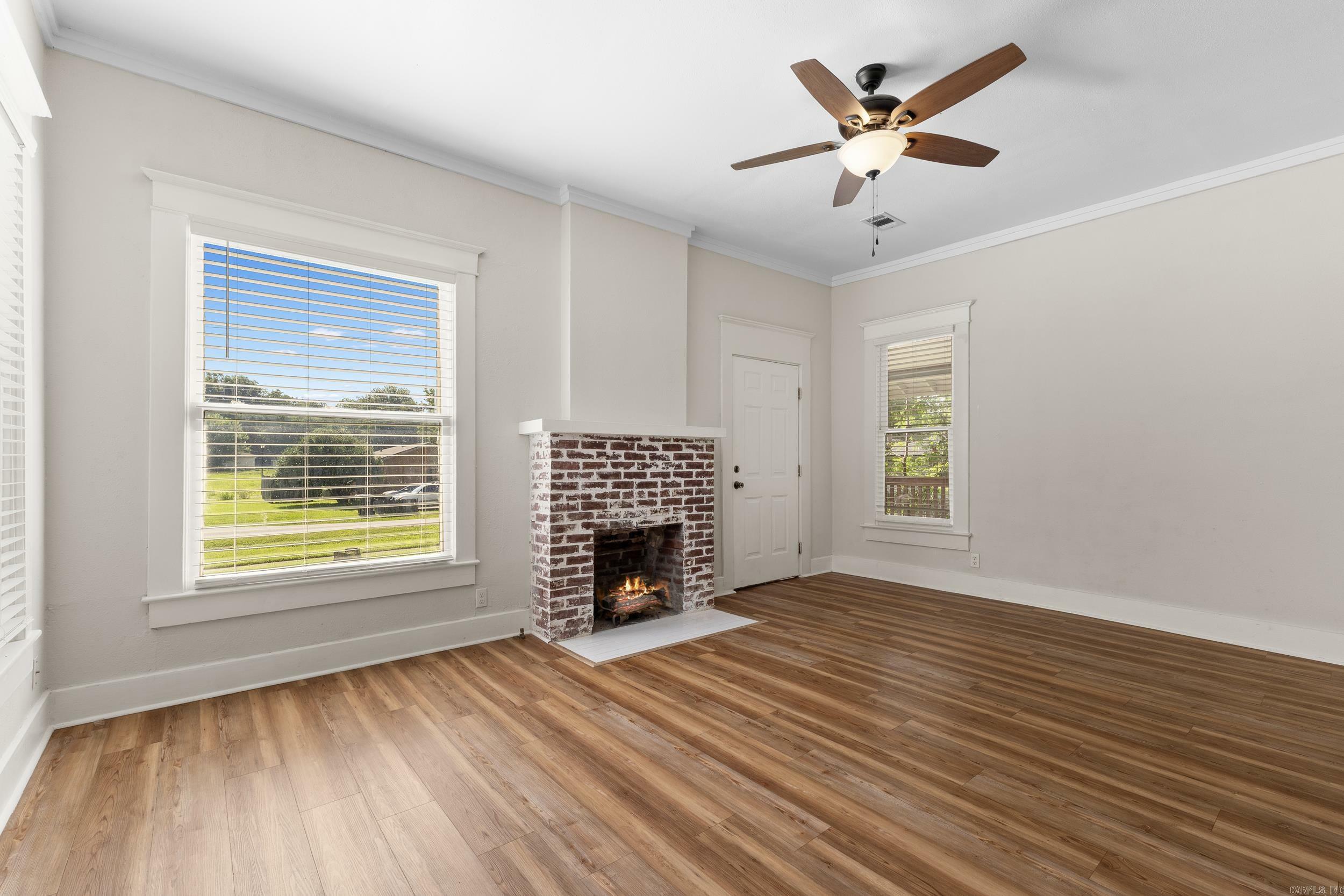 Property Photo: 802 S Glenwood Ave AR 72801