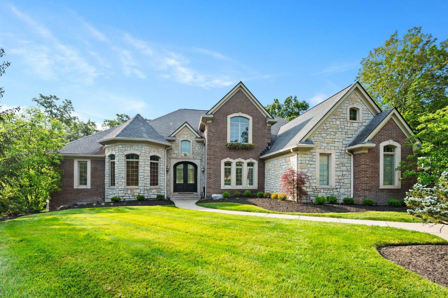 Property Photo: 9317 E Kemper Road OH 45140