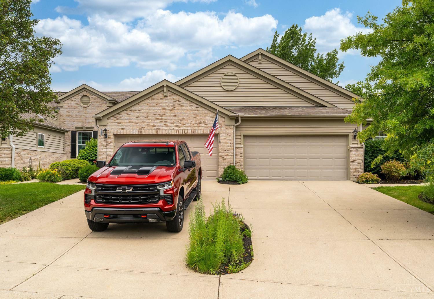 Property Photo: 4434 English Oak Court OH 45040