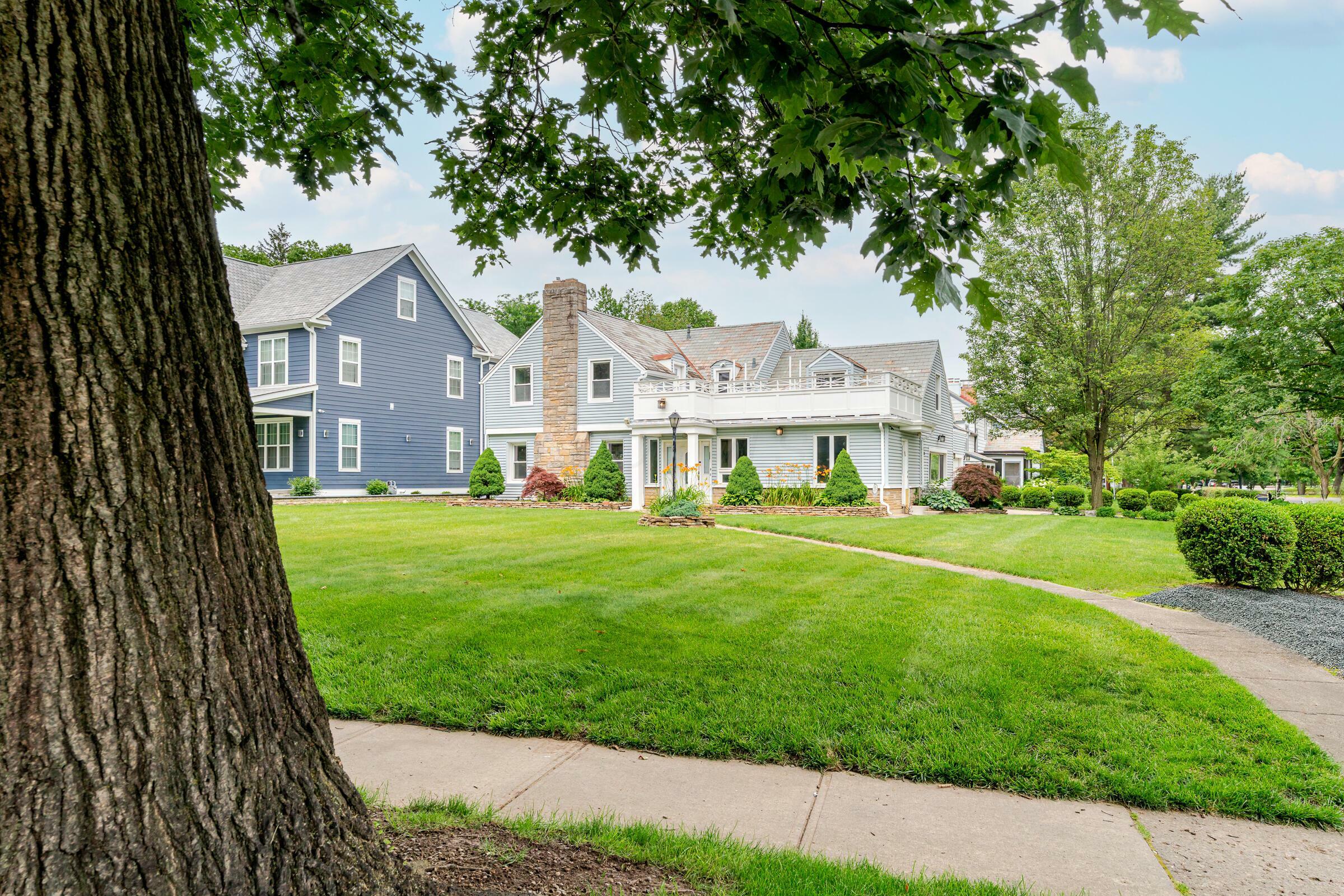 Property Photo:  2738 E Broad Street  OH 43209 