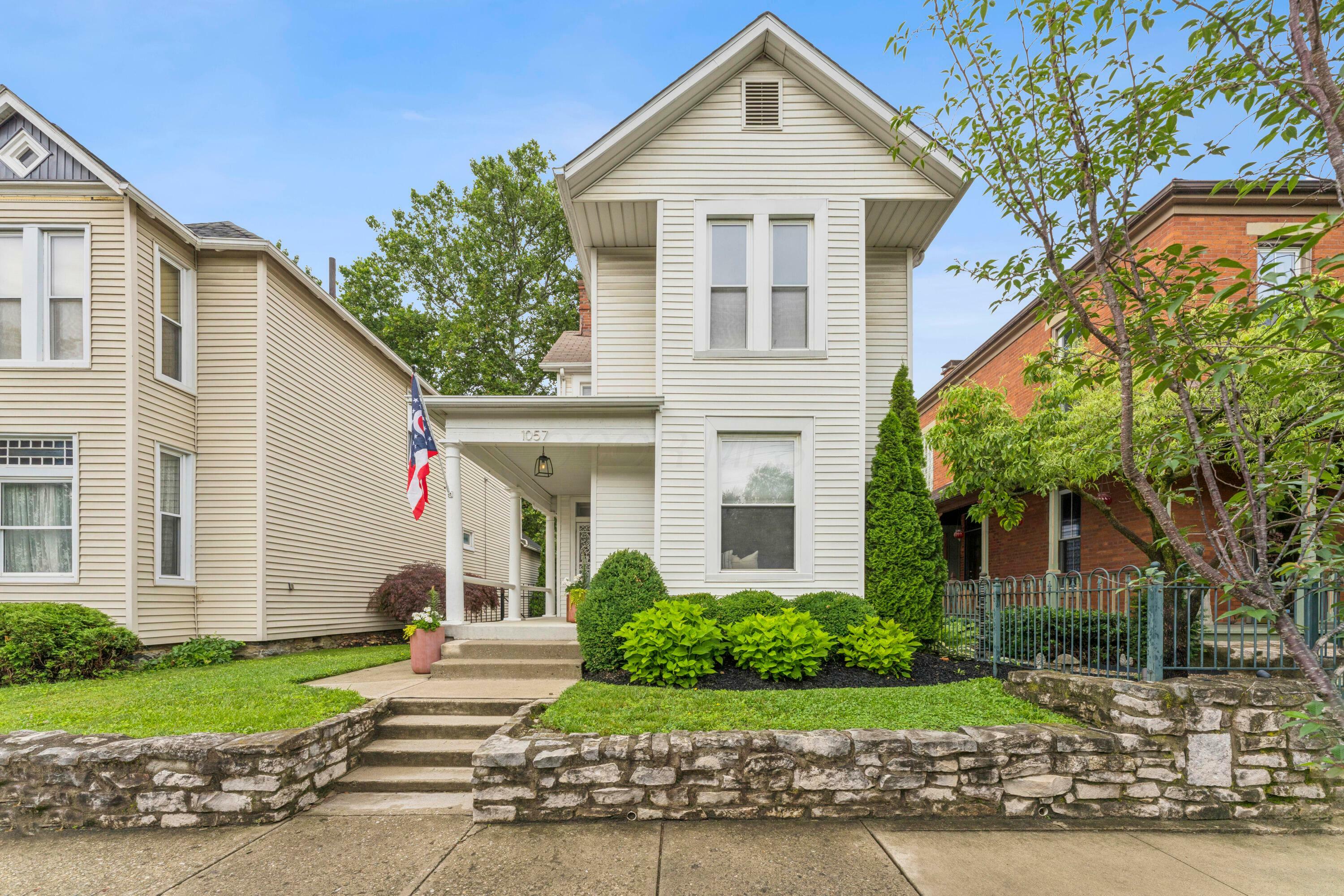 Property Photo: 1057 Harrison Avenue OH 43201