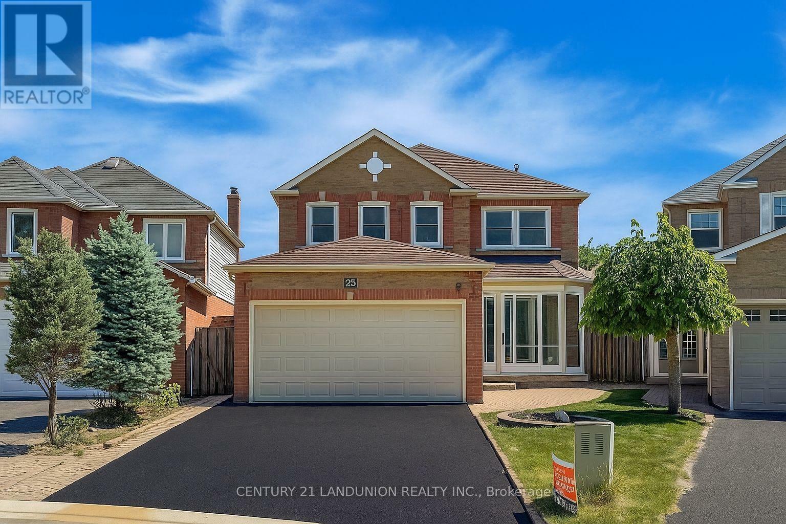 Property Photo: 25 Bemerton Court ON M1V 4P9