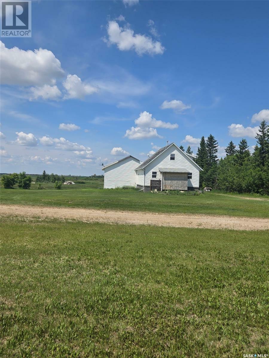 Property Photo: Spalding Acreage SK S0K 4C0