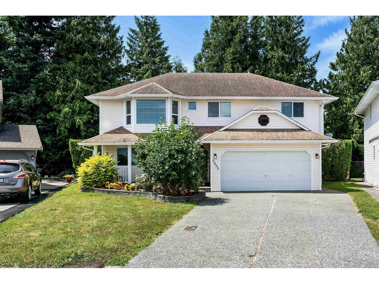 Property Photo: 5965 Deerfield Crescent BC V2R 2Y2