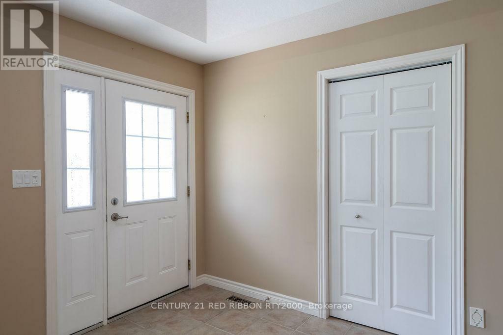 Property Photo: 38 Bella Street ON N7G 1C4