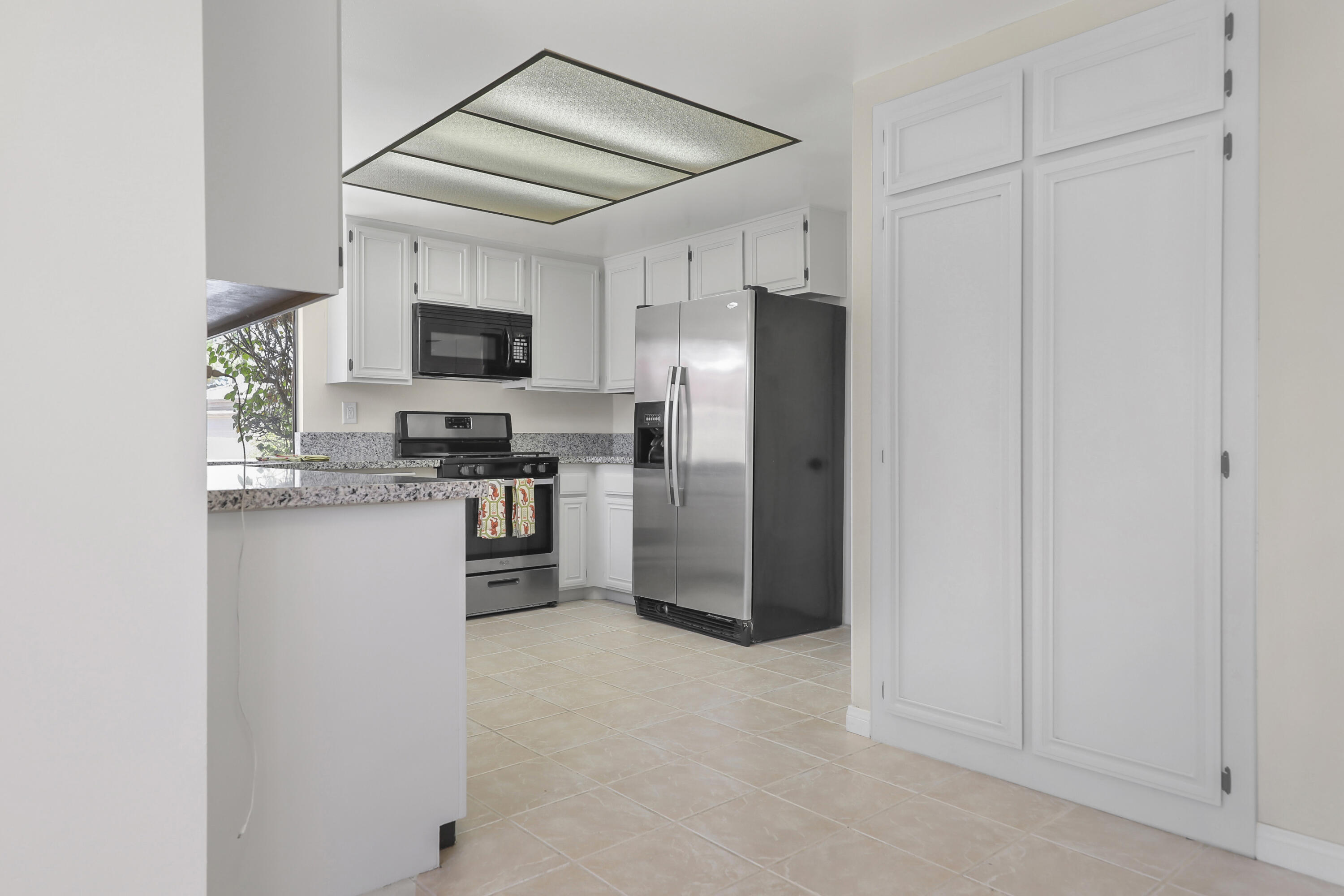 Property Photo: 44695 Monaco Circle CA 92260