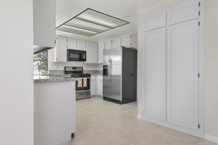 Property Photo:  44695 Monaco Circle  CA 92260 