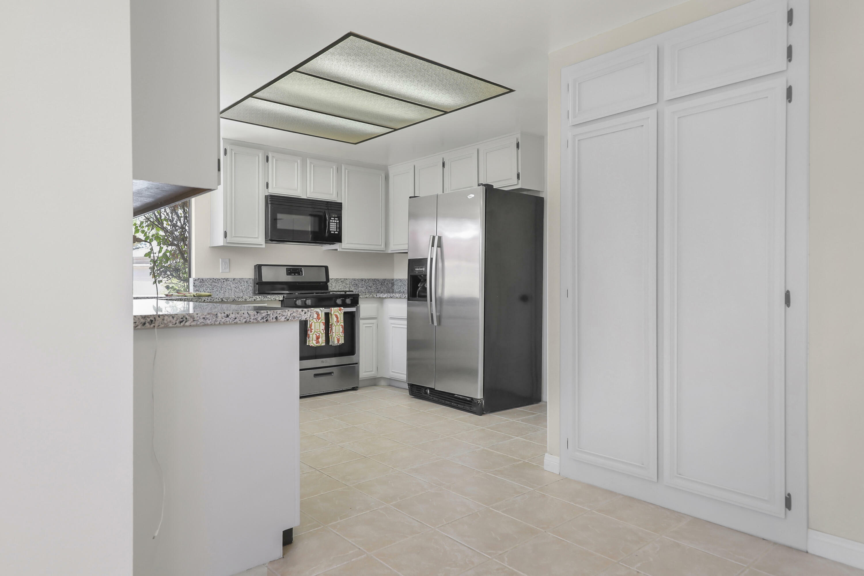 Property Photo: 44695 Monaco Circle CA 92260
