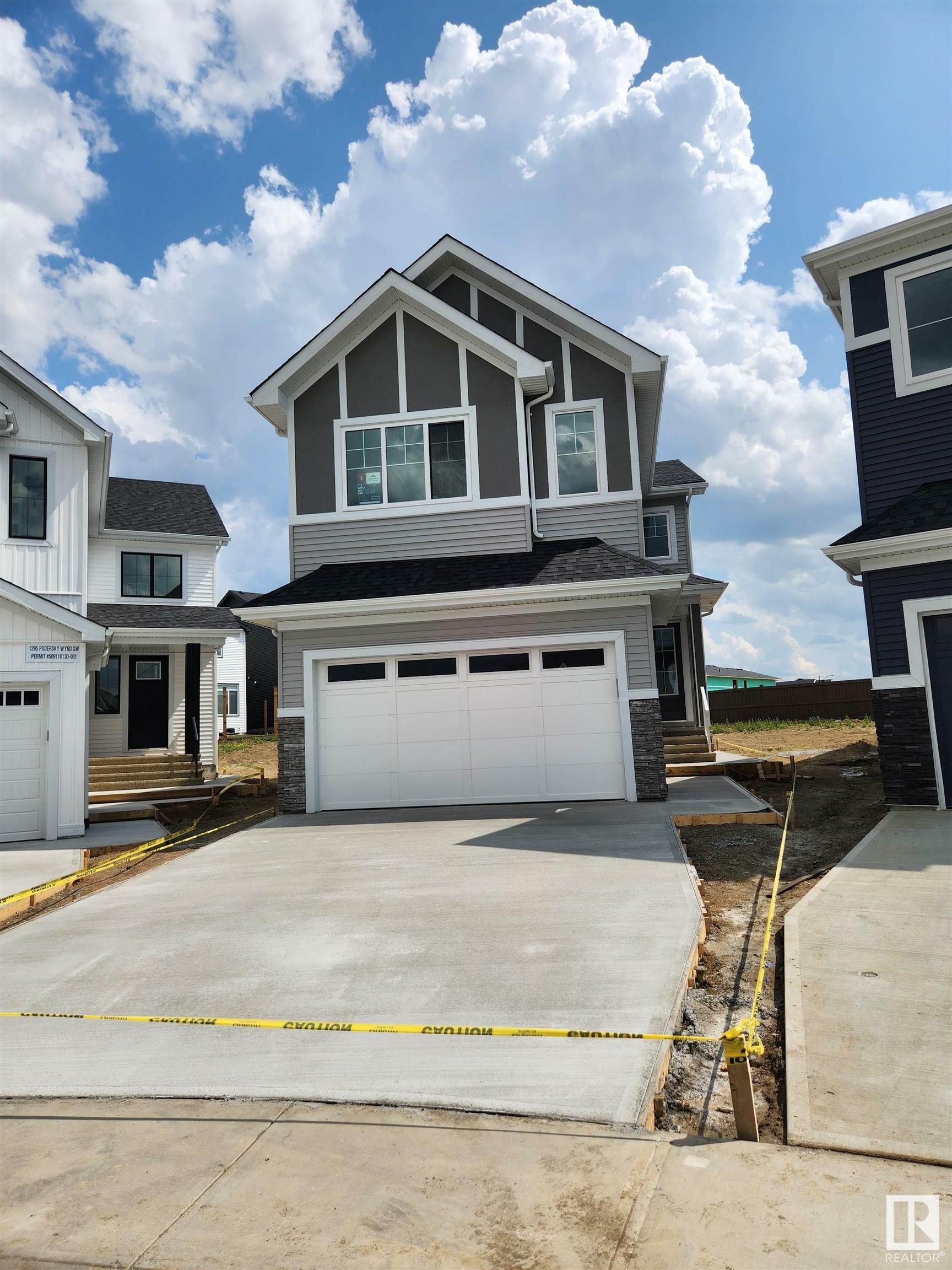 Photo de la propriété: 1297 Podersky Wynd SW AB T6E 5E4