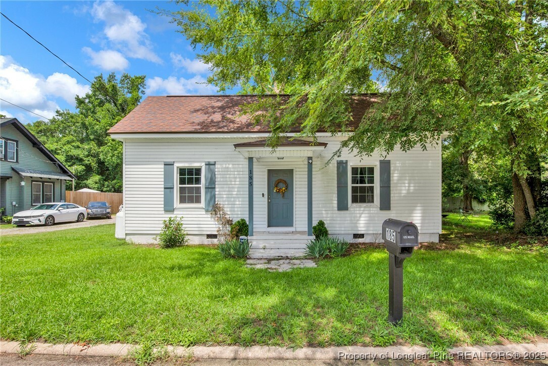 Property Photo:  185 N Fayetteville Street  NC 28371 