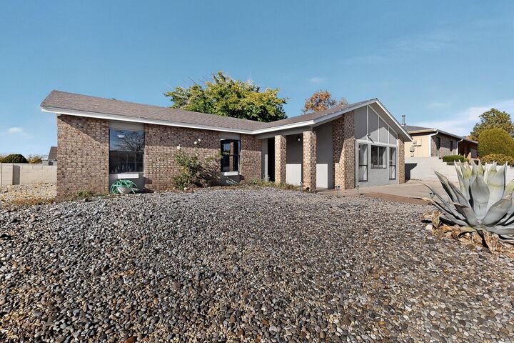 Property Photo:  803 Western Hills Drive SE  NM 87124 