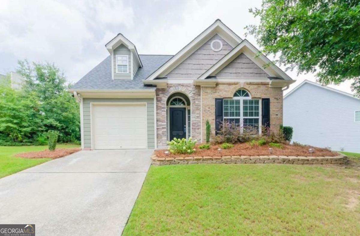 Property Photo: 6834 White Walnut Way GA 30517