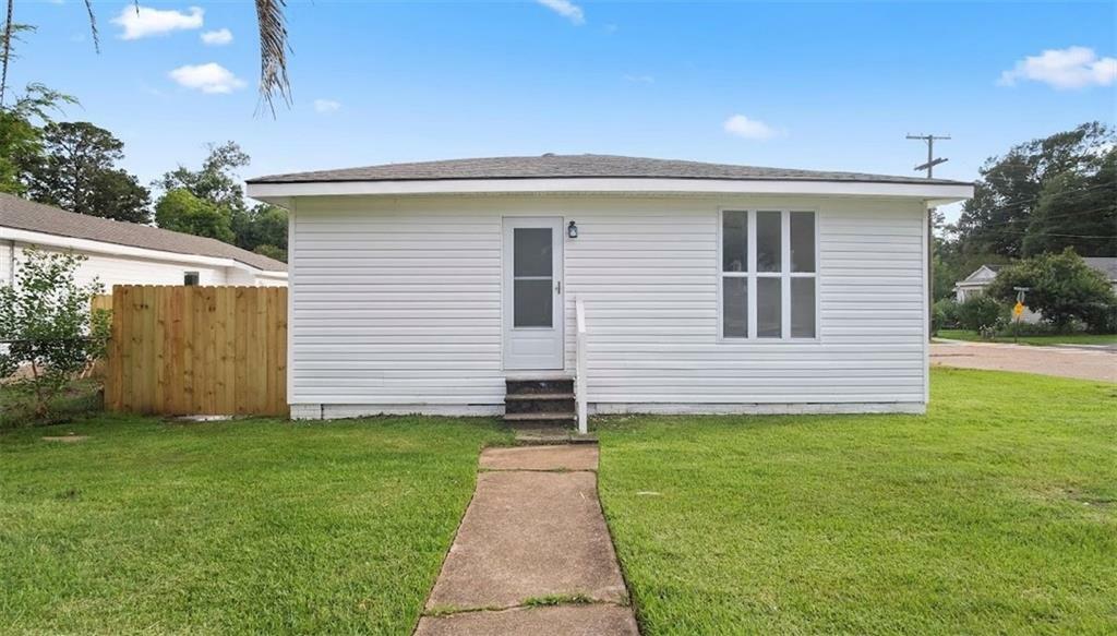 Property Photo: 53 Valley Street LA 71360