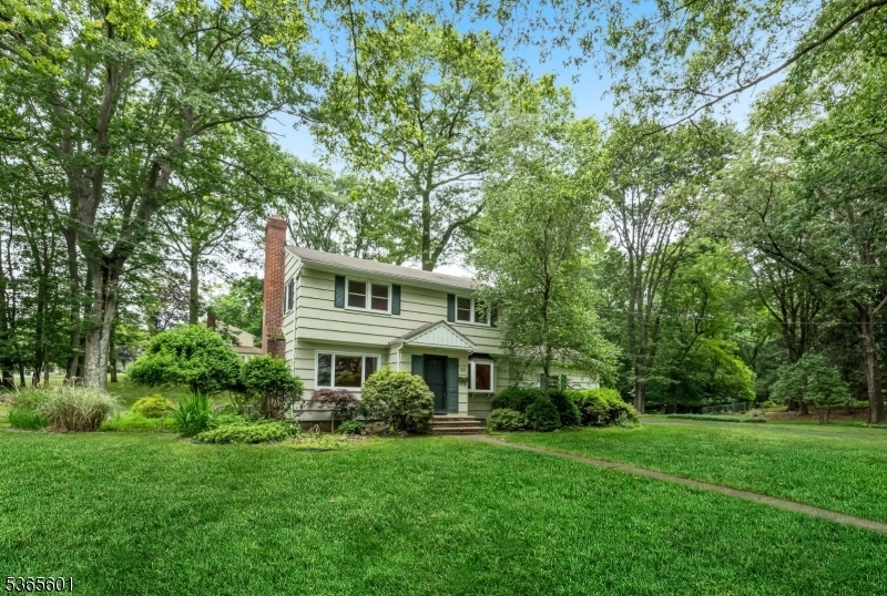 21 Dale Ave  Wyckoff Twp. NJ 07481 photo