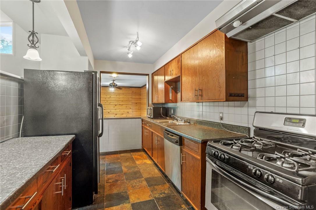 Property Photo: 1119 Mobile Street LA 70605