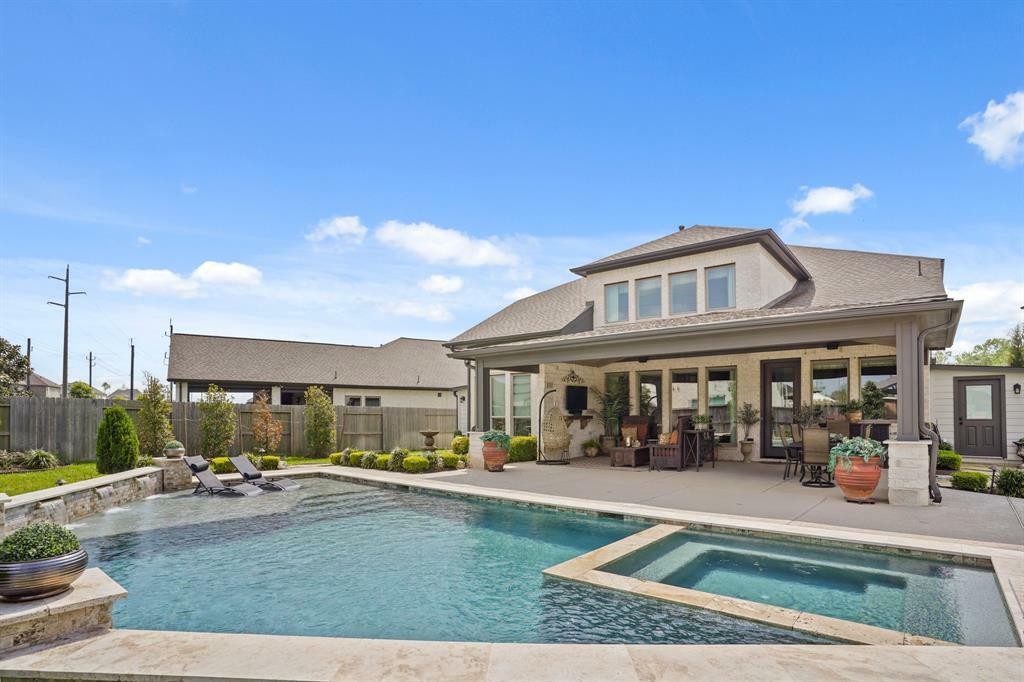 Property Photo: 2038 Green Haven Court TX 77459