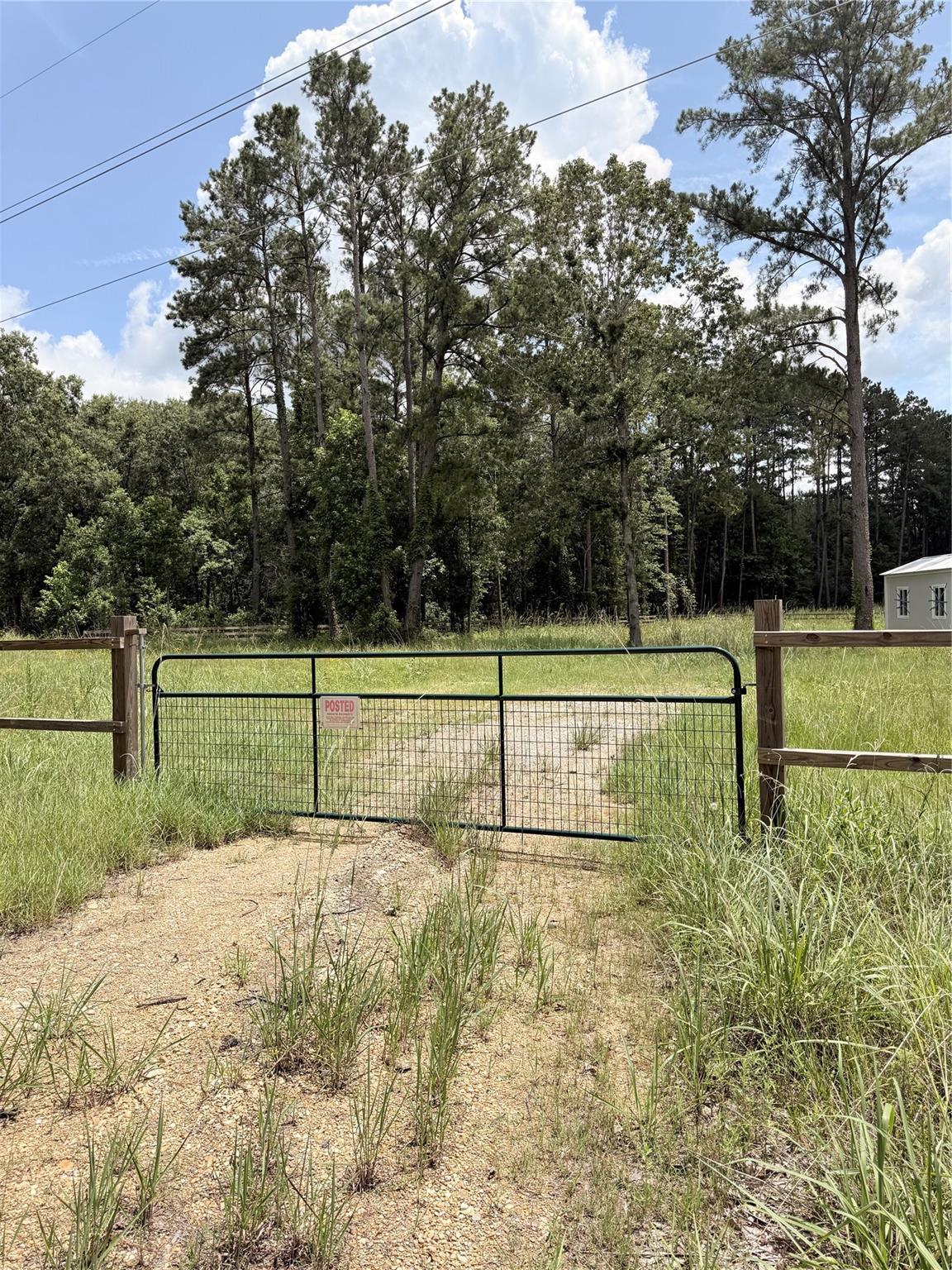 Property Photo: 828 County Road 6881 N TX 77535