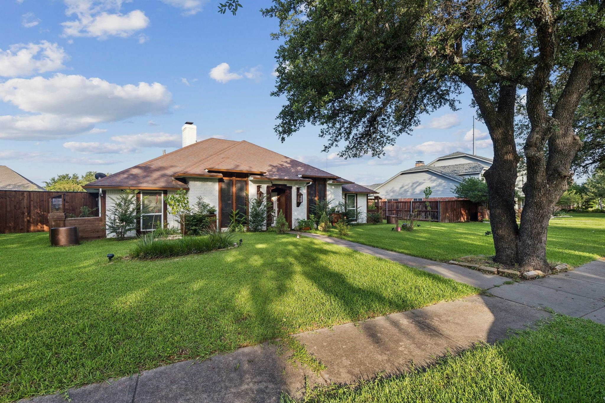 Property Photo: 1814 Westshore Drive TX 75043