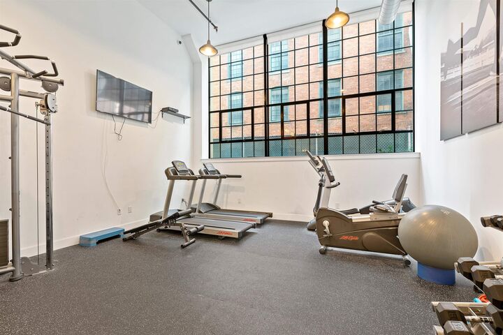 Property Photo:  170 Lafayette St 3B  NJ 07304 