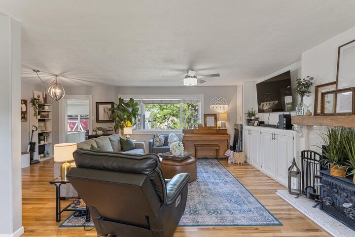 Property Photo:  237 N 400 W  UT 84721 
