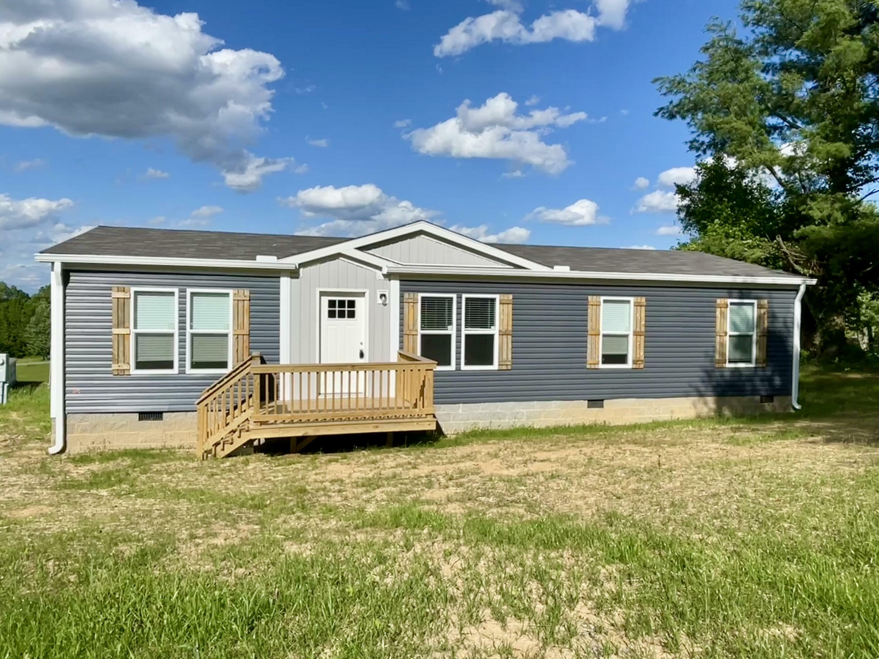 Property Photo: 469 Greenleaf Drive KY 42718