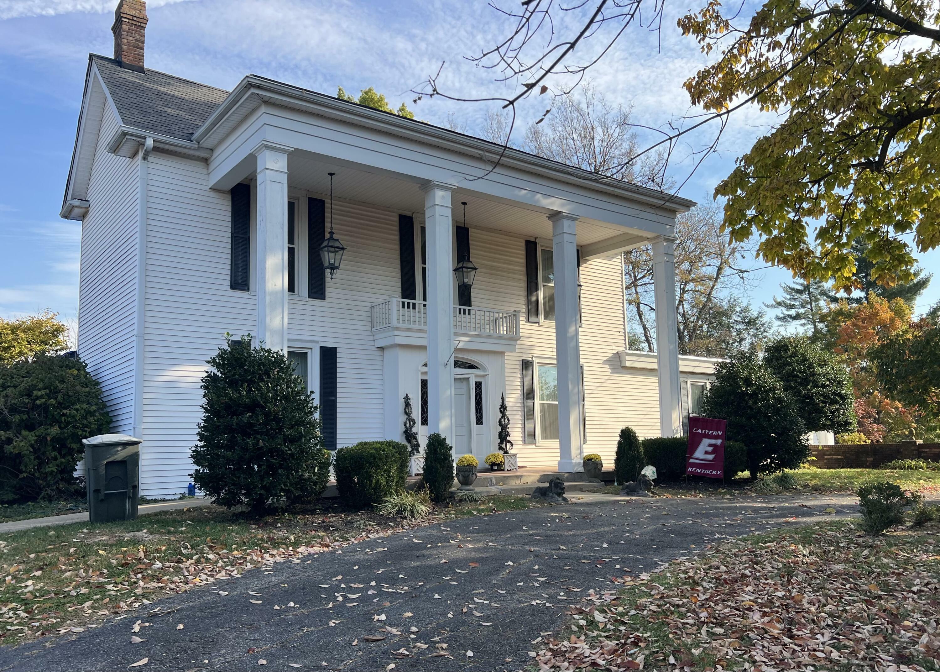 Property Photo: 305 Barnes Mill Road KY 40475