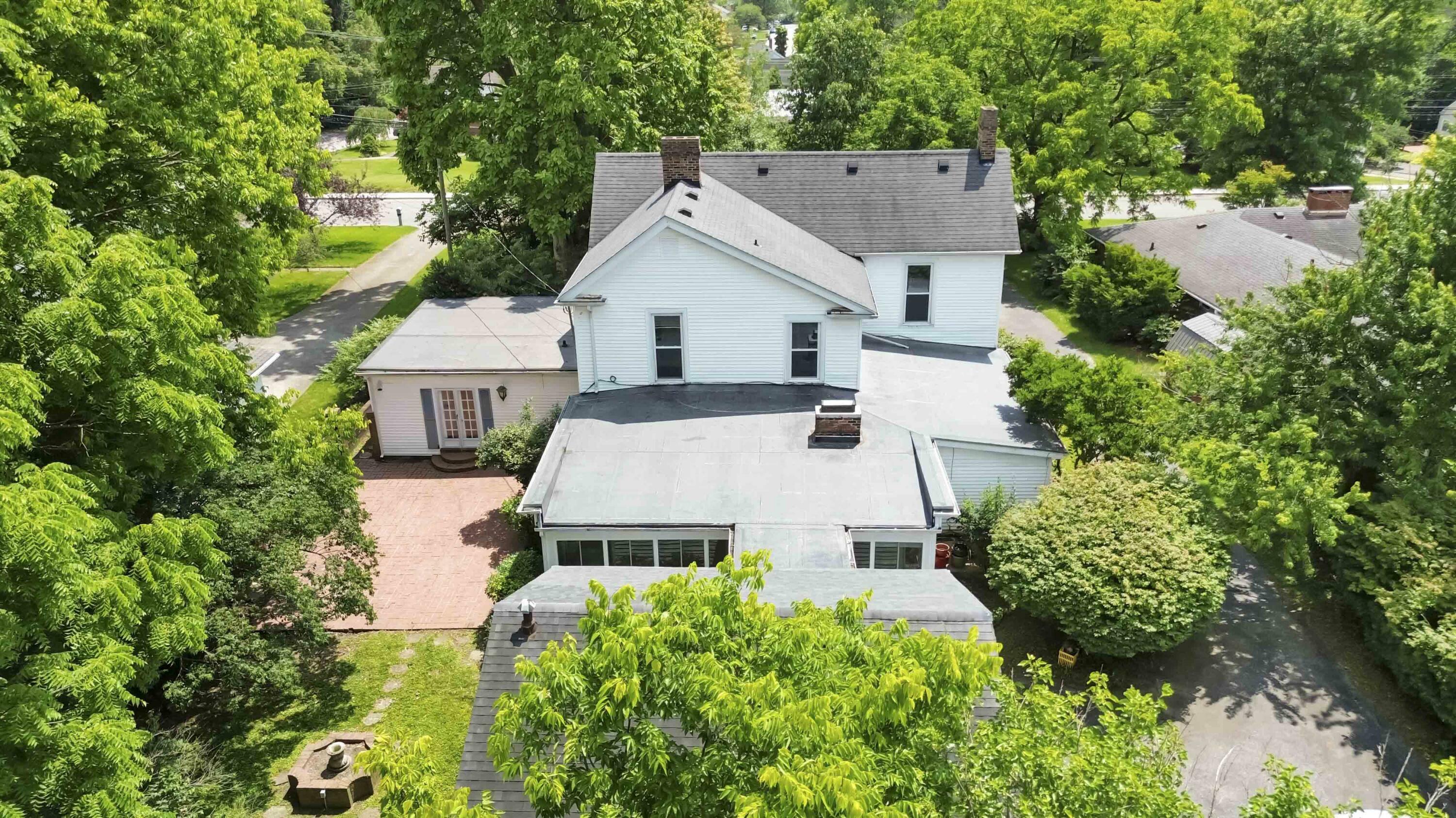 Property Photo: 305 Barnes Mill Road KY 40475
