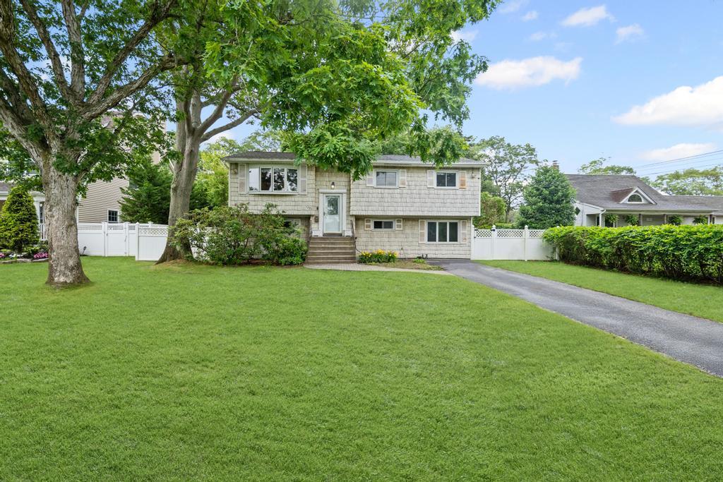 Property Photo: 1291 Minerva Avenue NY 11795