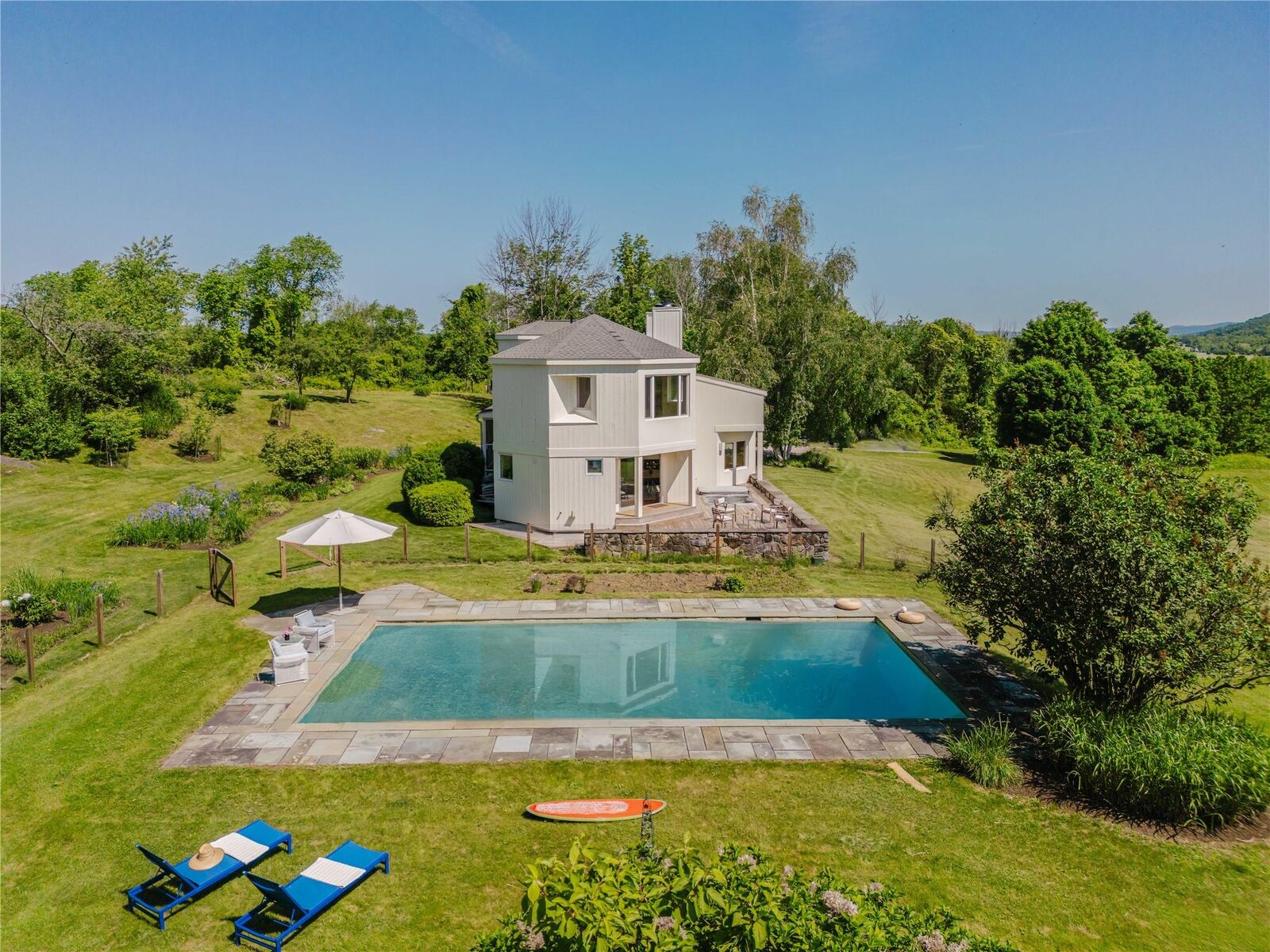 Property Photo: 1114 County Route 3 NY 12502