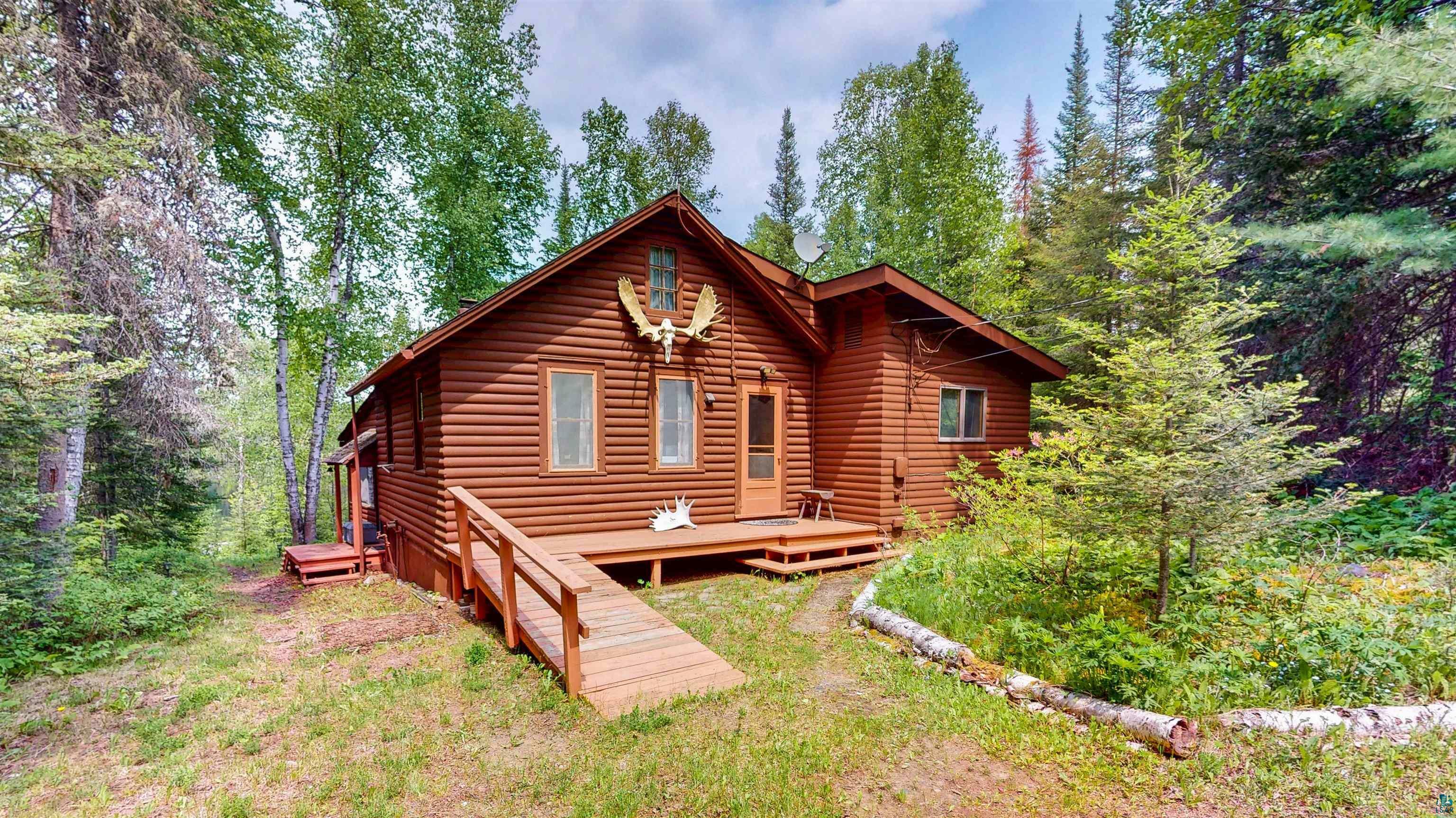 21 Voyageur Bay Road  Grand Marais MN 55604 photo