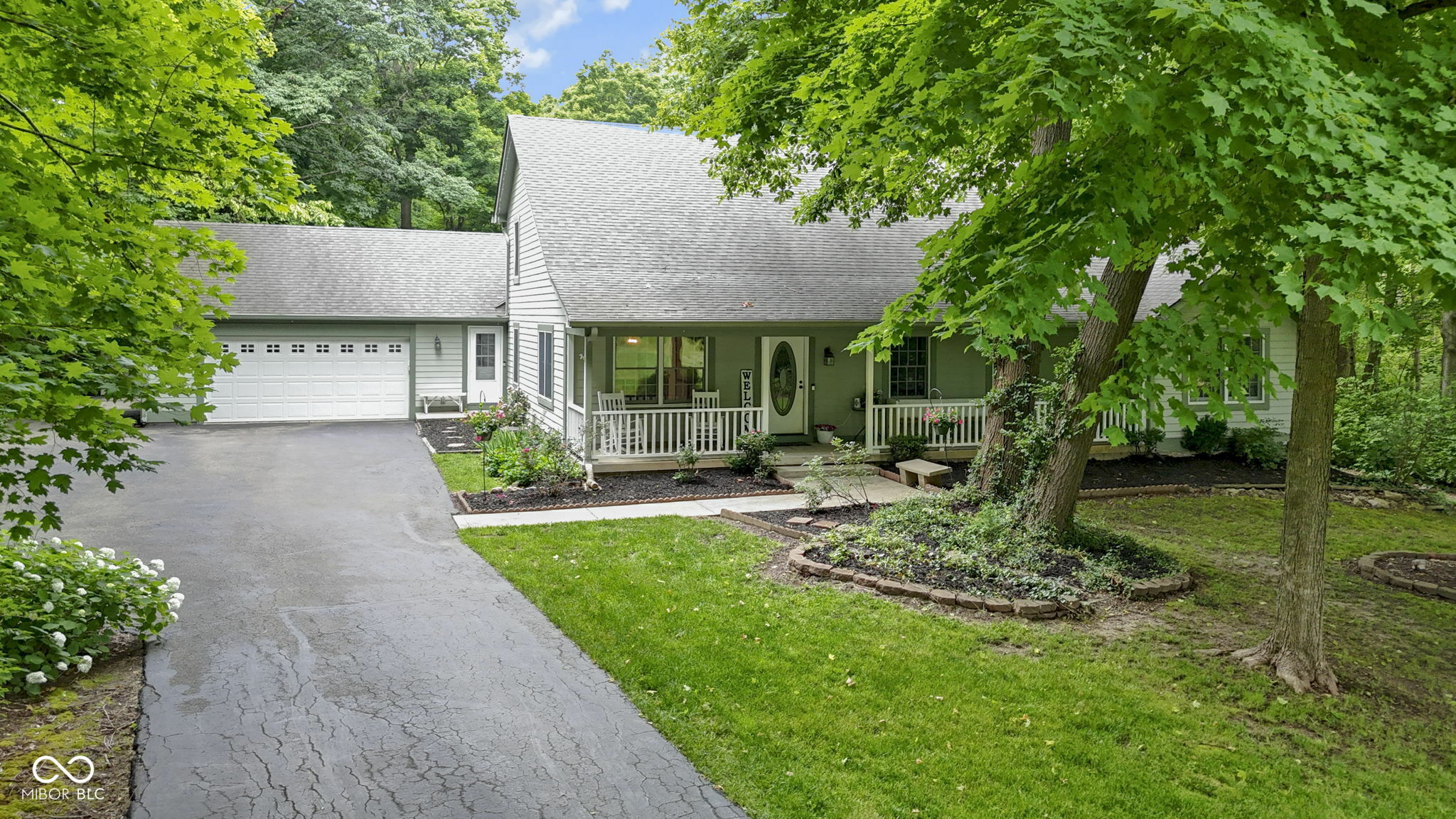 Property Photo:  10808 Greenbriar Drive  IN 46037 