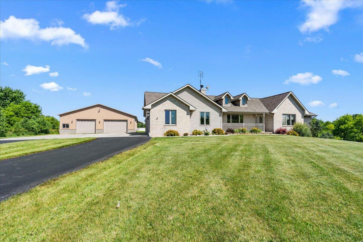 Property Photo: N5319 Nancy Ln WI 53035