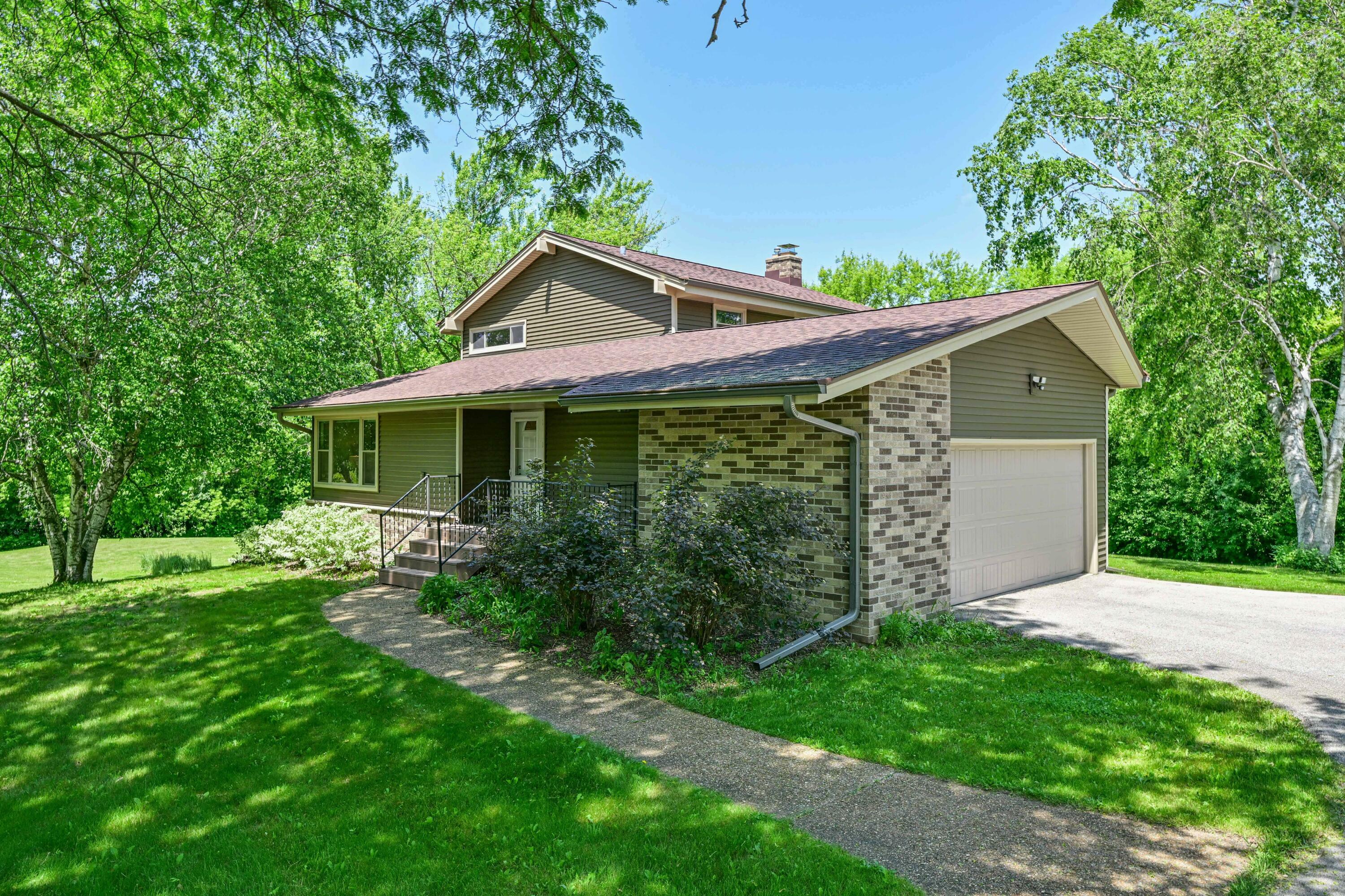 1408 Woodland Dr  Grafton WI 53024 photo