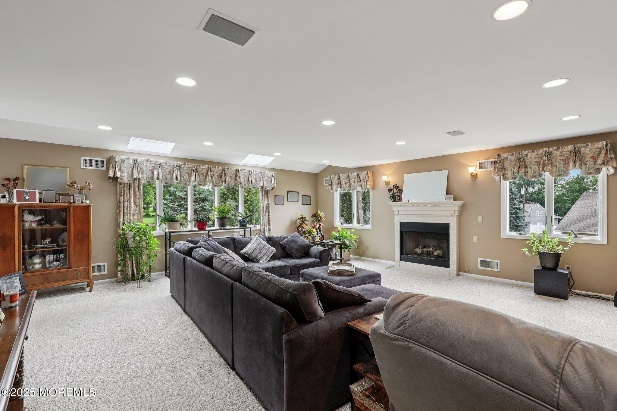 Property Photo: 6 Kipp Court NJ 07470
