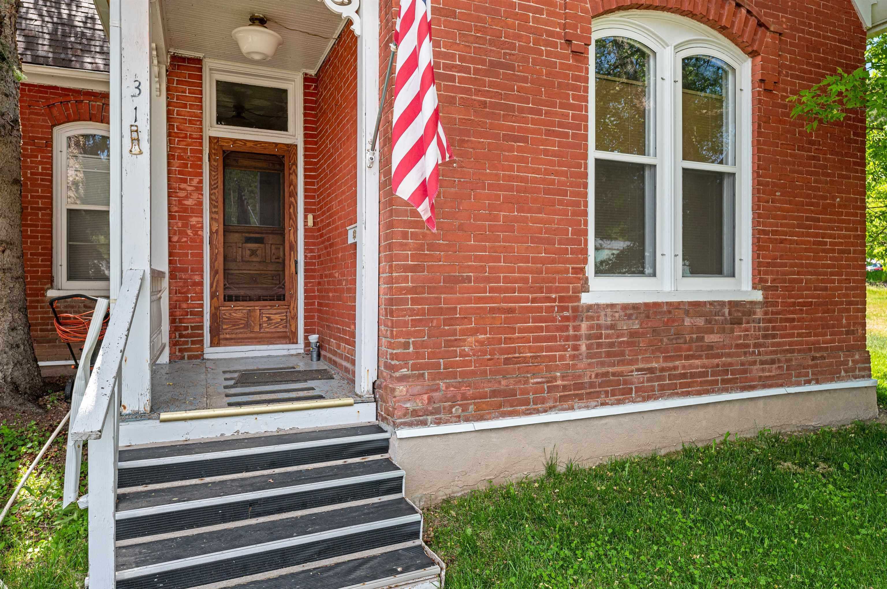 Property Photo: 31 Charles Street SD 57732