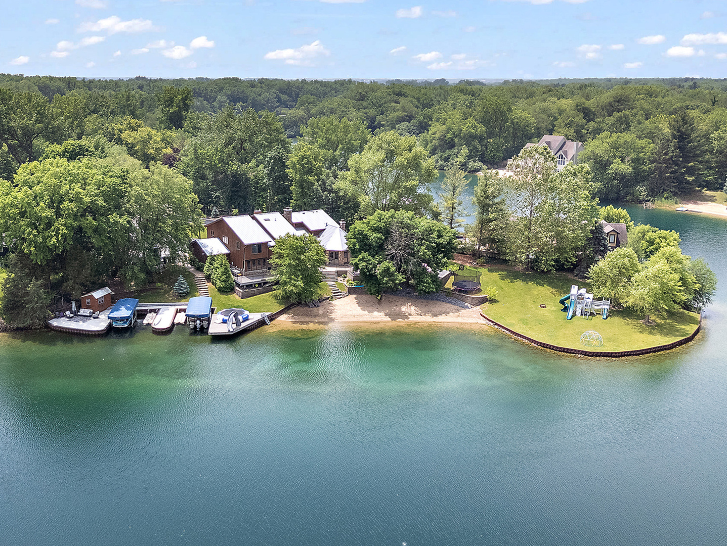 Property Photo: 2500 Wahoo Court IL 60450