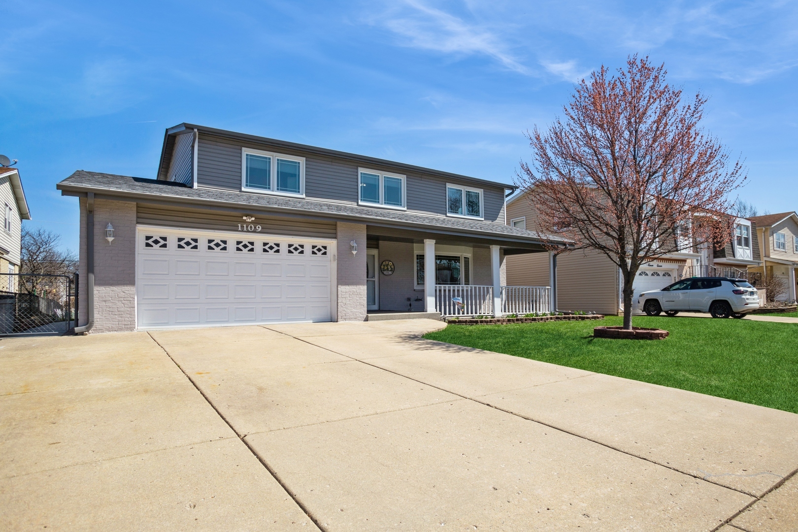 Property Photo: 1109 S Lavergne Drive IL 60056