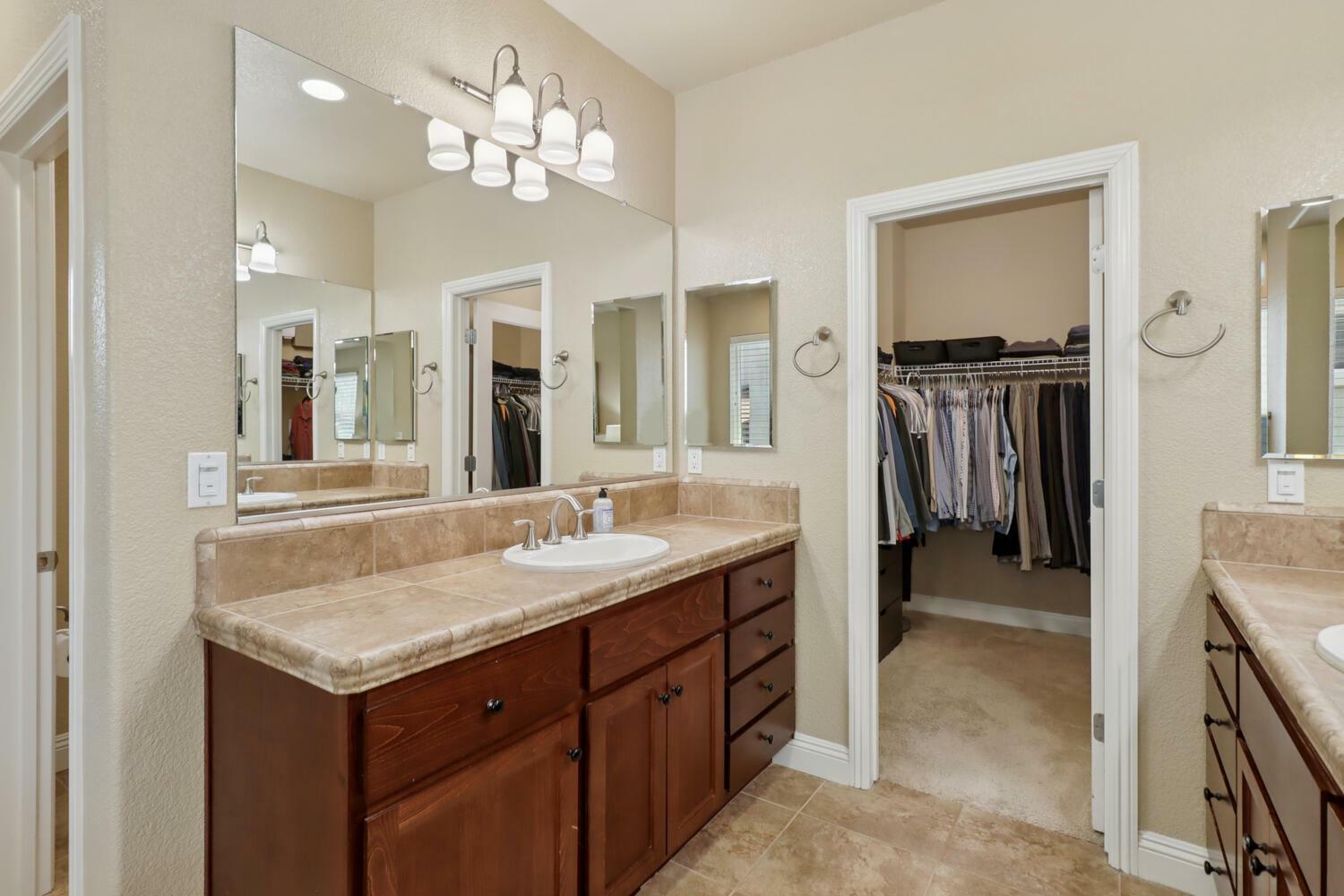 Property Photo:  907 Aubree Lane  CA 95765 