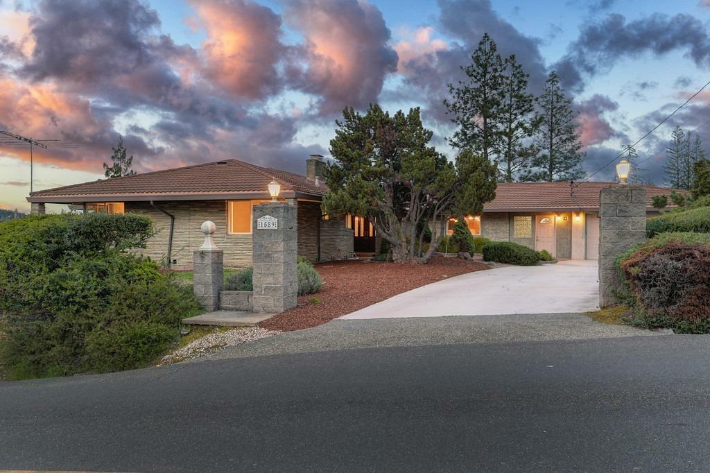 Property Photo: 1589 Francisco Drive CA 95762