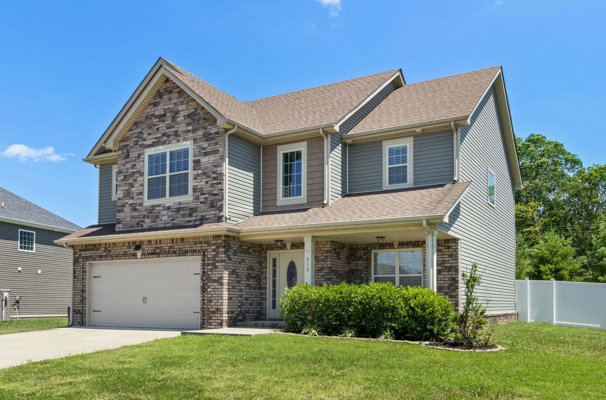 Property Photo: 312 Rye Dr TN 37043