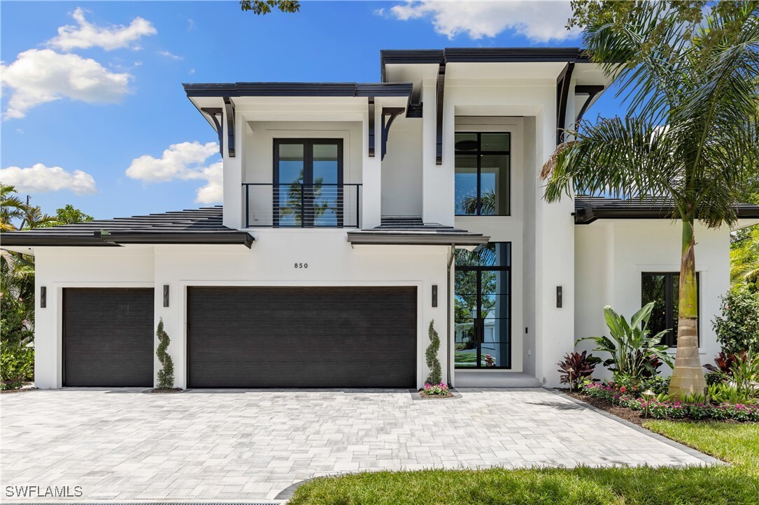 850 10th Street N  Naples FL 34102 photo