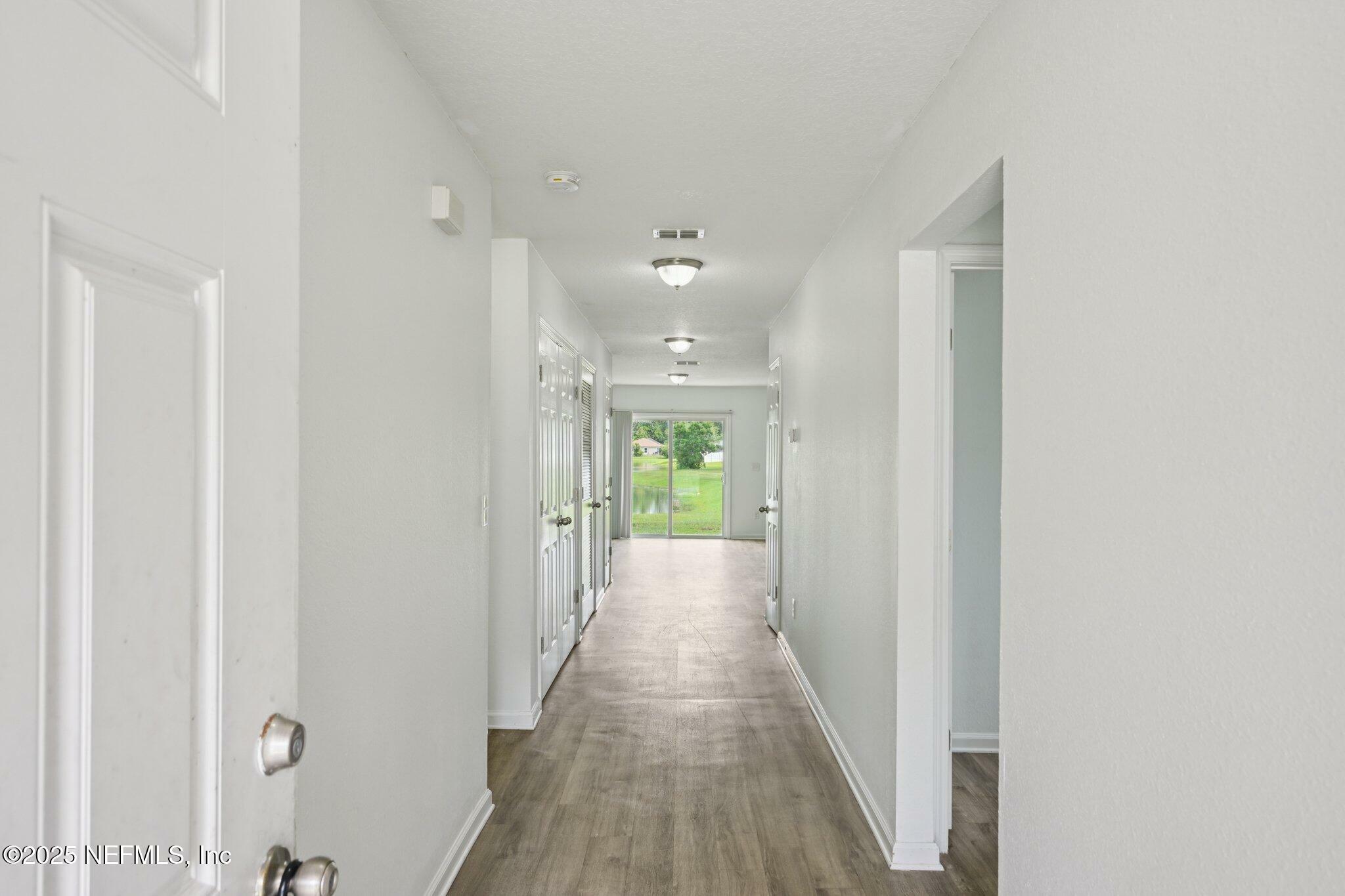 Property Photo: 7125 Plymouth Grove Court FL 32220