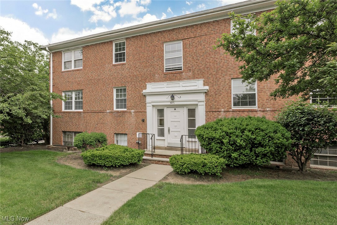 Property Photo:  3271 Warrensville Center Road 4A  OH 44122 