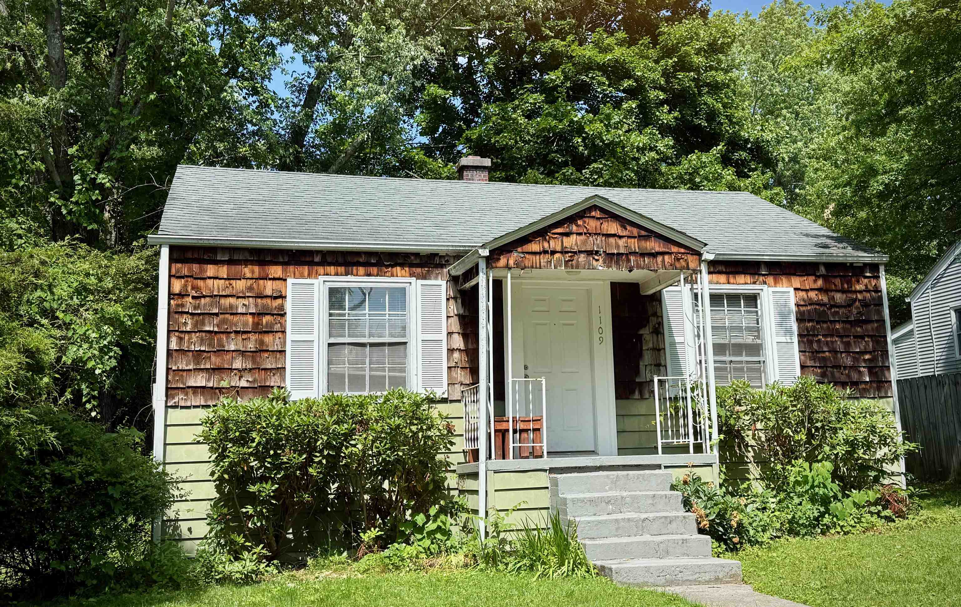 Property Photo: 1109 Palmer Dr Drive VA 24060