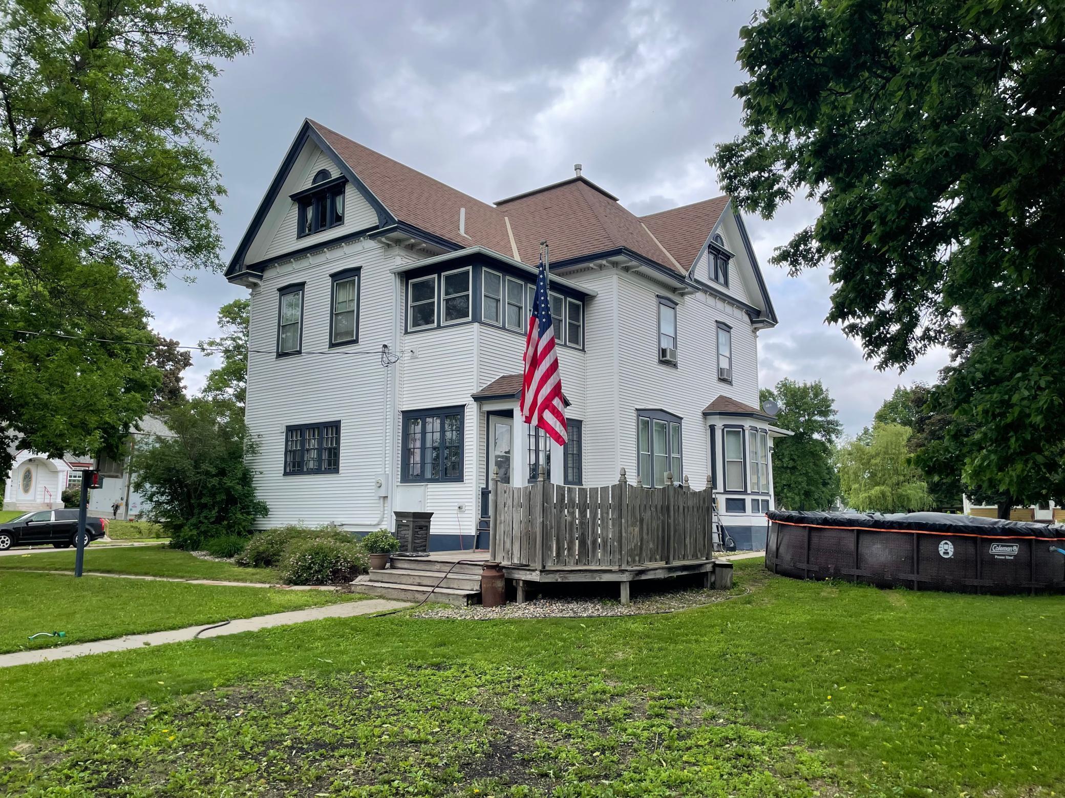 Property Photo:  502 Pine Street S  MN 56378 