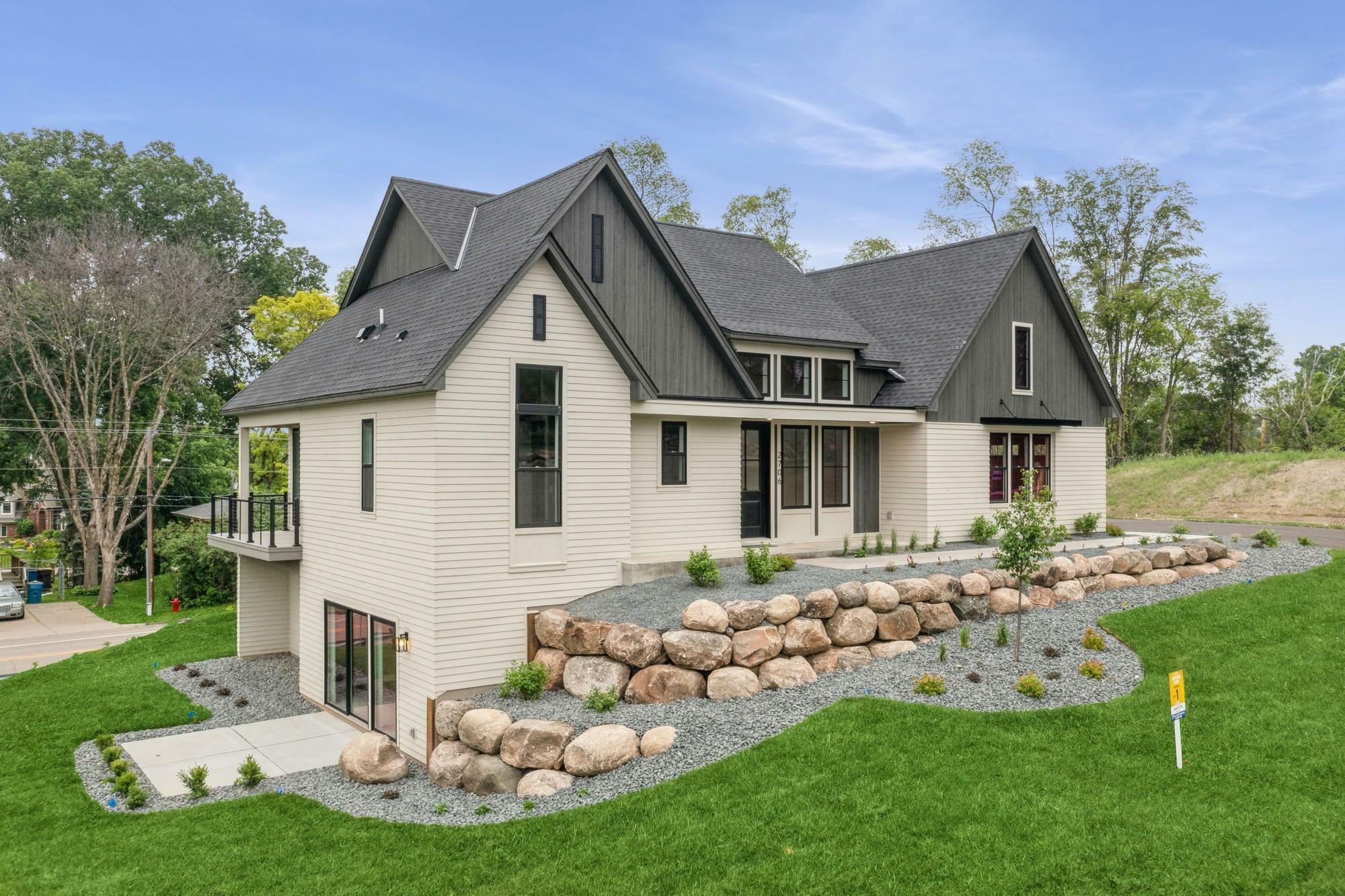 Property Photo: 2706 Lakeview Court MN 55117