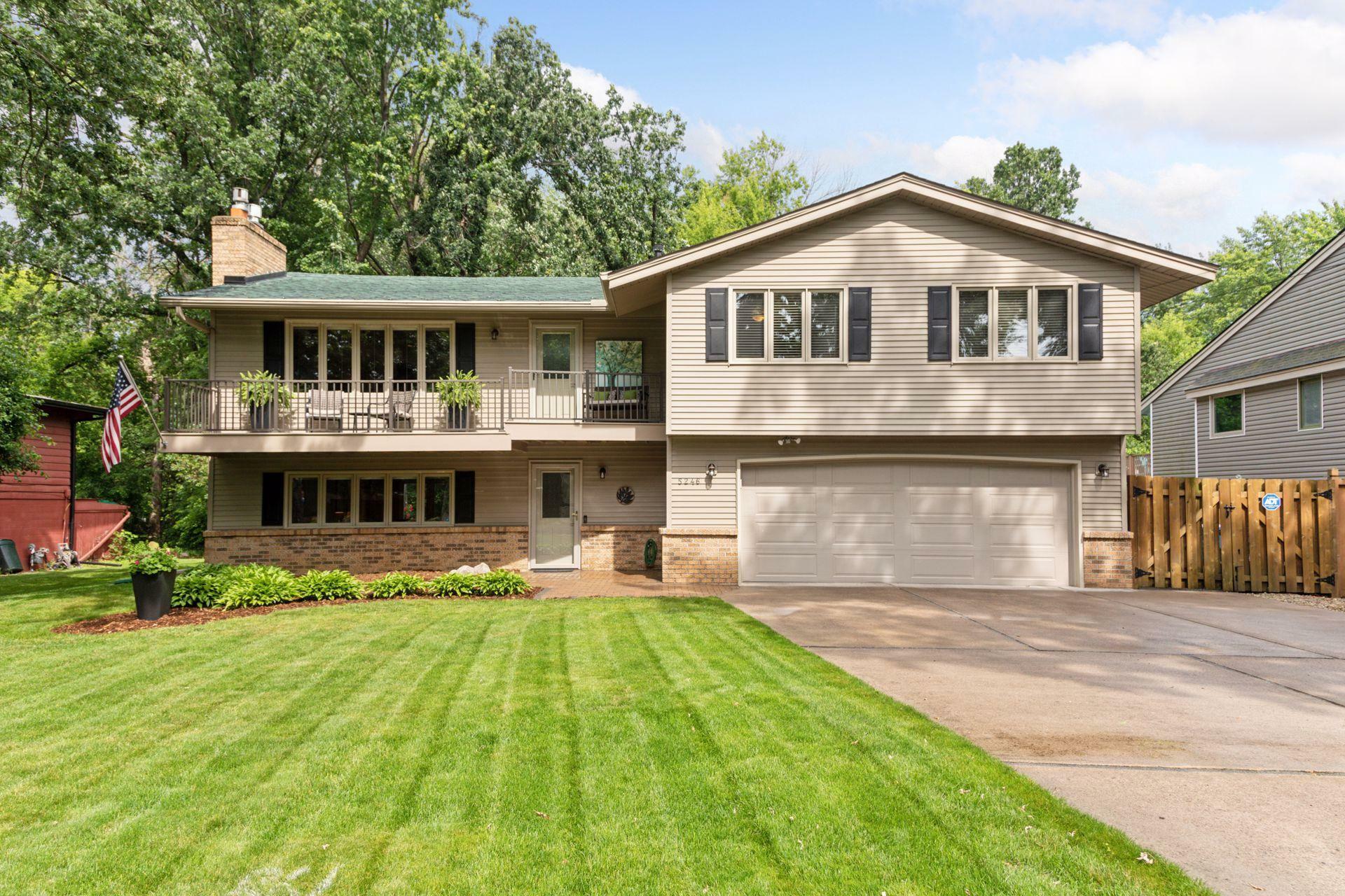 5246 Division Avenue  White Bear Twp MN 55110 photo